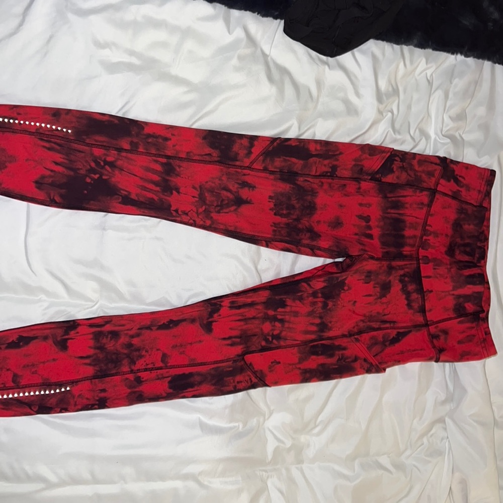 NEW LULULEMON LEGGINGS